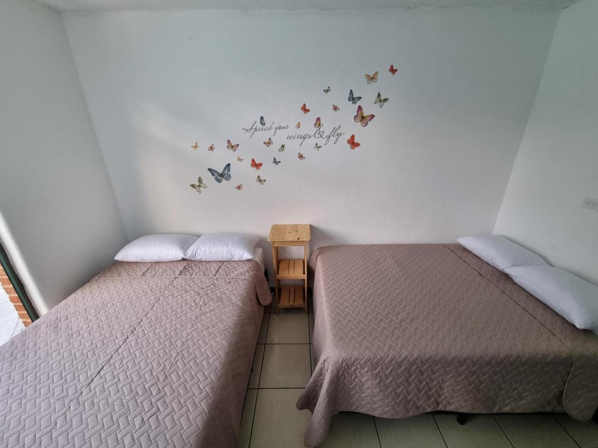 Central 10 Boutique Hostel Гватемала Экстерьер фото
